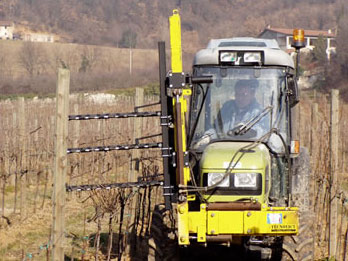 Vineyard prepruner equipment